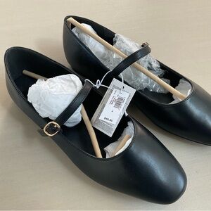 New with Tags GAP Women's Vegan Leather Classic Black Flats